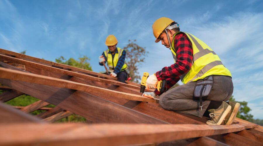 Professional Flat Roofing Installation services in Vanderbilt, TX